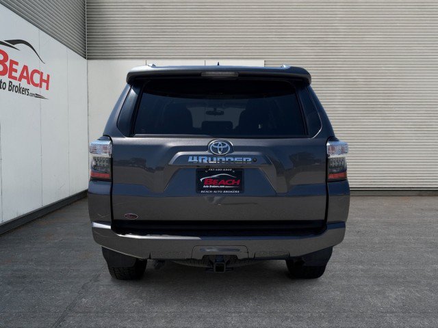 Used 2018 Toyota 4Runner SR5 AWD/4WD image 14