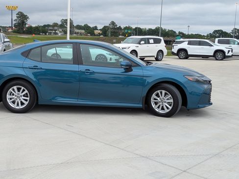 Certified 2025 Toyota Camry LE FWD image 6