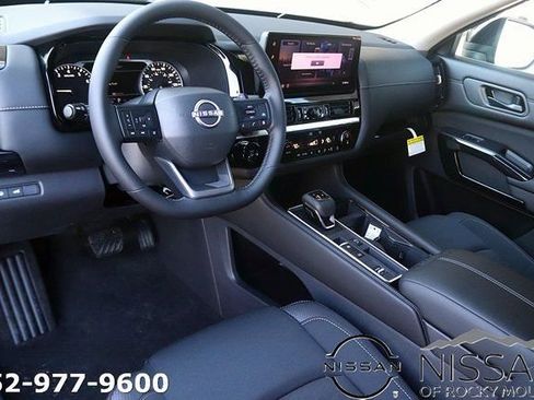 New 2026 Nissan Pathfinder SV image 9