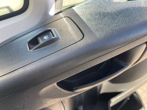 Used 2021 RAM ProMaster 2500 image 17