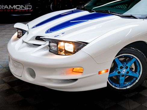 Used 1999 Pontiac Firebird Formula image 3