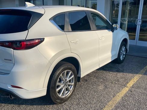 Used 2024 MAZDA CX-5 AWD 2.5 S w/ Preferred Package image 3