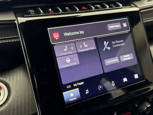 Used 2023 Jeep Grand Cherokee L Laredo image 14