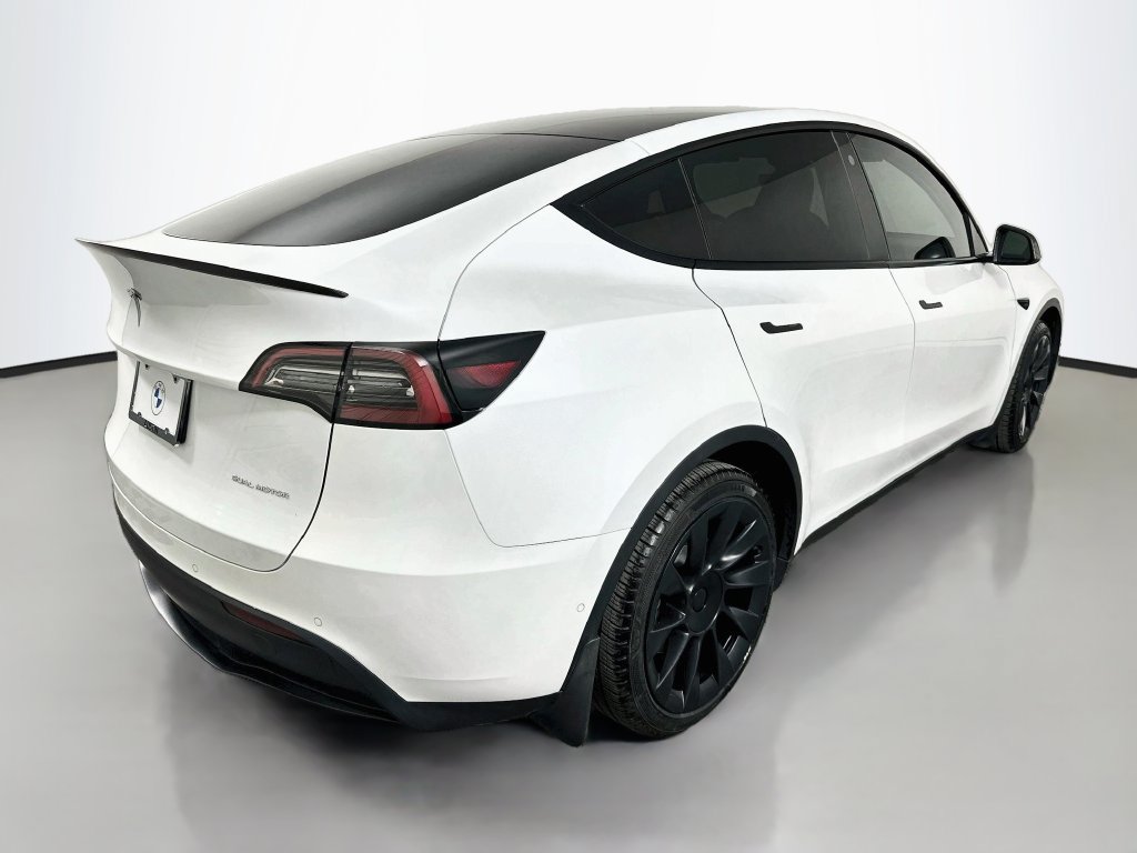 Used 2022 Tesla Model Y Long Range AWD/4WD image 5