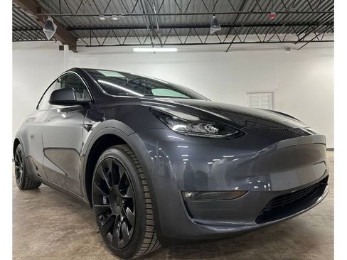 Used 2021 Tesla Model Y Long Range image 6