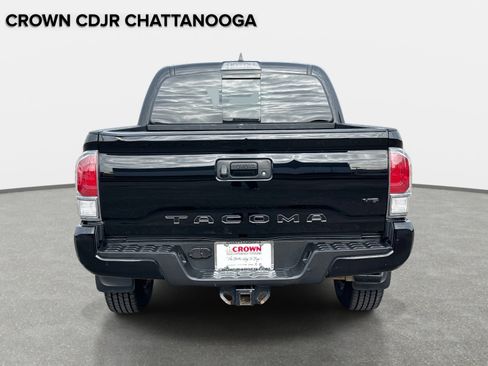 Used 2021 Toyota Tacoma TRD Sport image 6