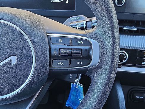 Used 2024 Kia Sportage LX image 20