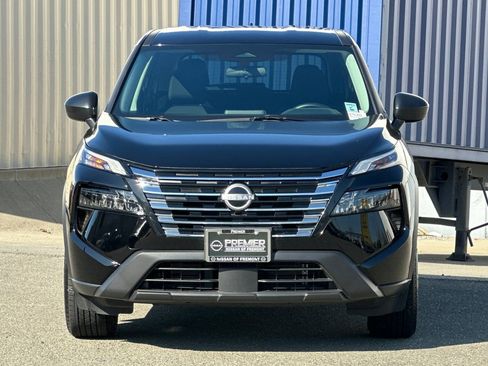 Certified 2025 Nissan Rogue S image 9