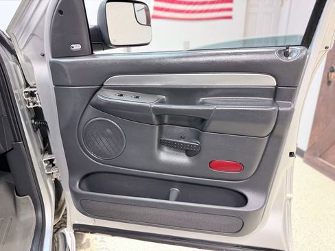 Used 2004 Dodge Ram 2500 Truck SLT w/ Trailer Tow Group image 29