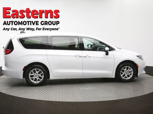 Used 2023 Chrysler Voyager LX FWD image 44