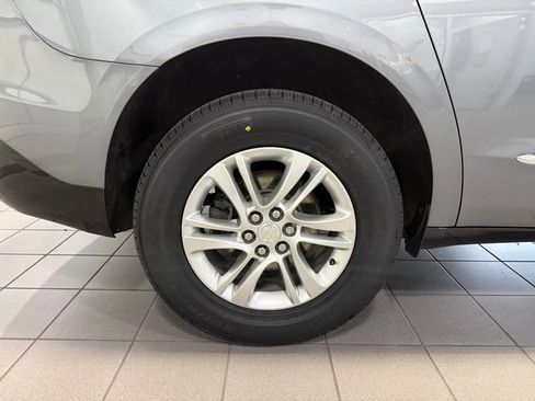 Used 2021 Buick Enclave Essence w/ Sound and Sites Package image 9