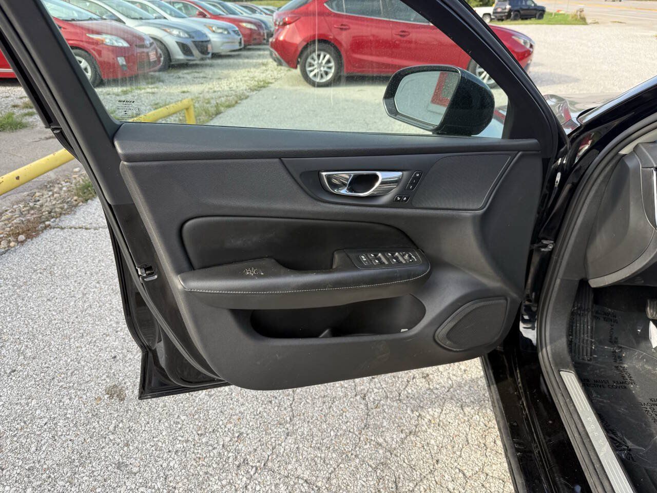 Used 2019 Volvo S60 T5 Momentum w/ Premium Package FWD image 20