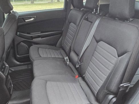 Used 2017 Ford Edge SE w/ Cargo Accessory Package FWD image 11