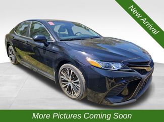 Used 2020 Toyota Camry SE video 1