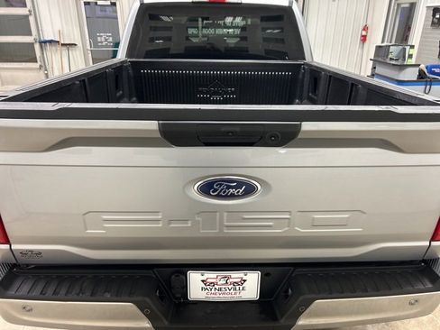 Used 2022 Ford F150 XLT w/ Trailer Tow Package image 6