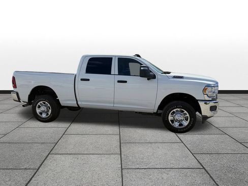 Used 2024 RAM 2500 Tradesman w/ Towing Technology Group AWD/4WD image 4
