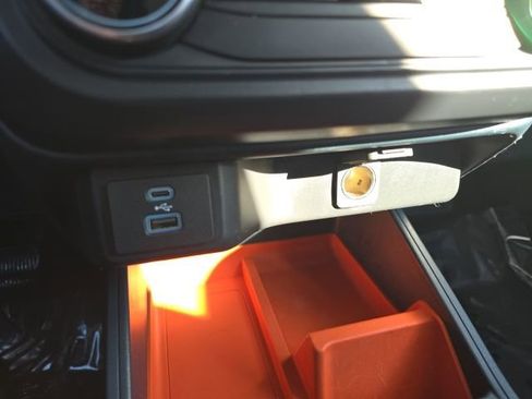 Used 2022 Ford Maverick XLT w/ Equipment Group 300A Standard image 16