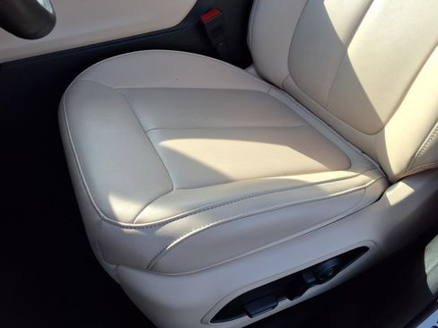 Certified 2024 Jeep Grand Cherokee Limited image 12