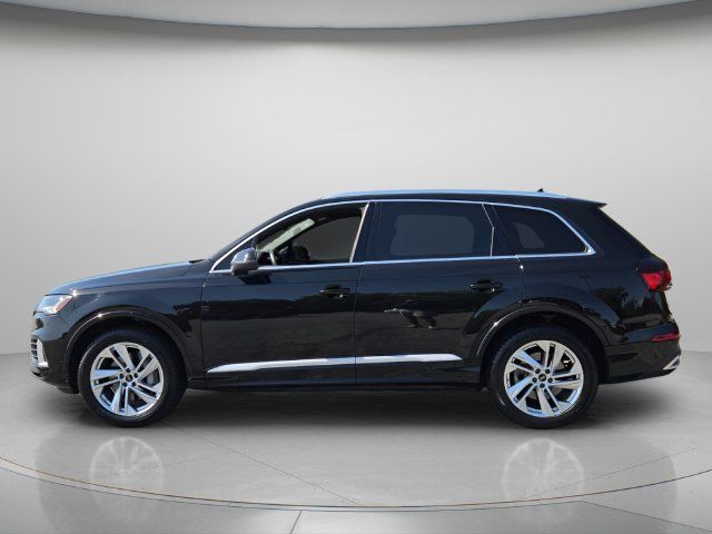 Used 2023 Audi Q7 3.0T Premium Plus w/ Premium Plus Package AWD/4WD image 3