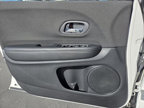 Used 2022 Honda HR-V Sport image 17