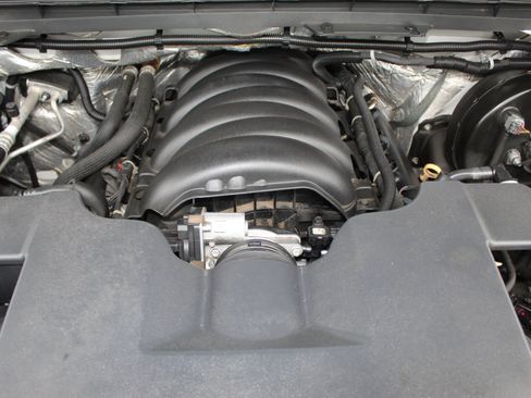 Used 2016 GMC Sierra 1500 Denali w/ Enhanced Driver Alert Package image 38