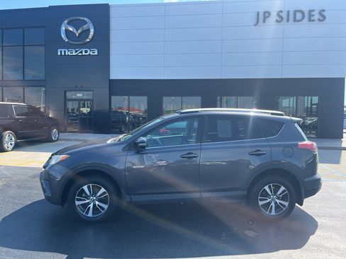 Used 2016 Toyota RAV4 XLE AWD/4WD image 2