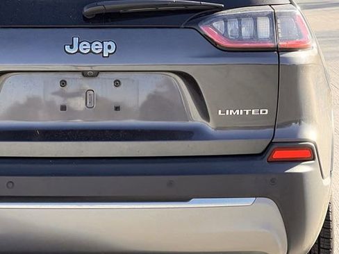 Used 2020 Jeep Cherokee Limited w/ Luxury Group image 6