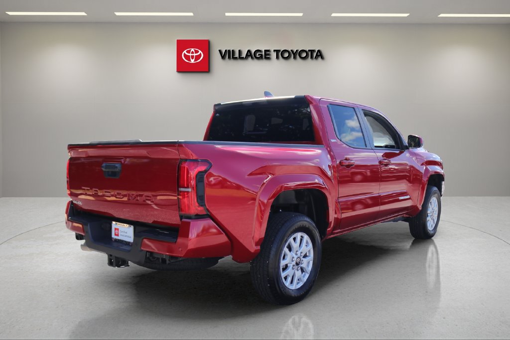 Certified 2025 Toyota Tacoma SR5 AWD/4WD image 5