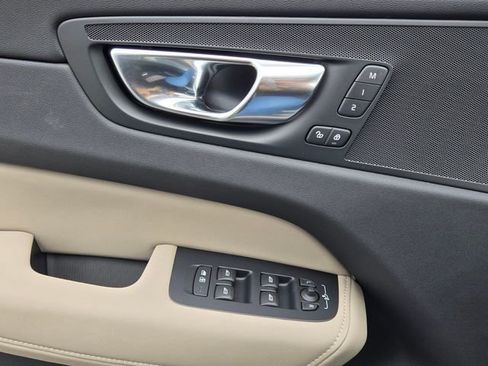 New 2026 Volvo XC60 B5 Plus w/ Protection Package Premier image 24