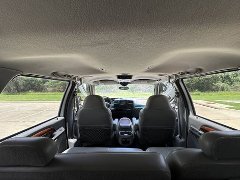 Used 2000 Ford Excursion Limited image 9