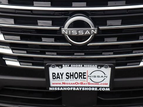 Certified 2023 Nissan Rogue SV AWD/4WD image 32