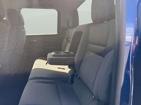 Used 2022 Nissan Frontier SV image 12