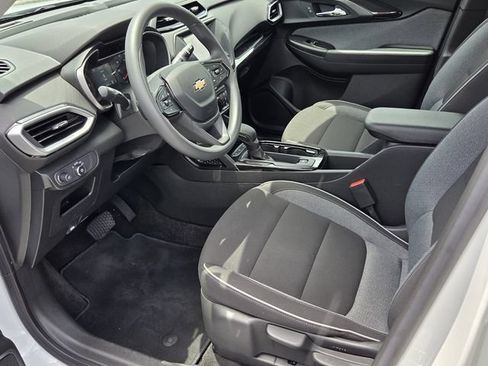 Certified 2023 Chevrolet TrailBlazer LS FWD image 9
