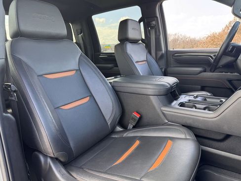 Used 2025 GMC Sierra 2500 AT4 w/ AT4 Premium Plus Package AWD/4WD image 28