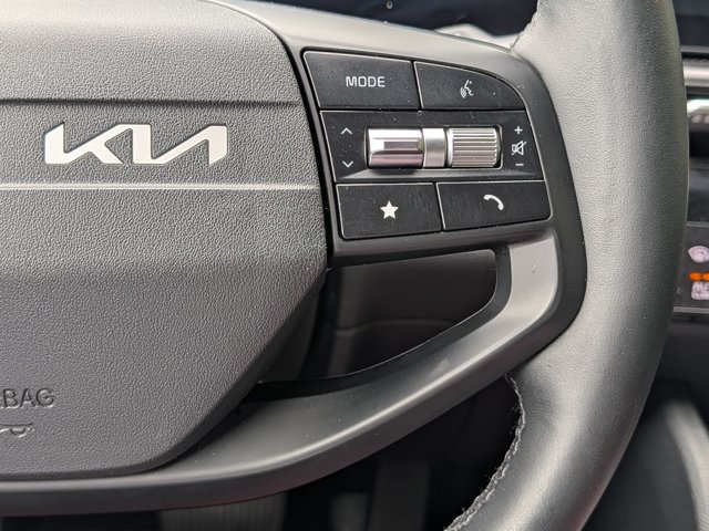 Used 2026 Kia Sportage EX FWD image 22