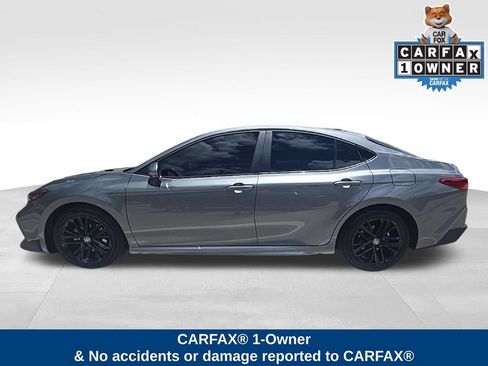 Used 2026 Toyota Camry SE FWD image 2