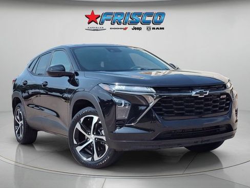 Used 2024 Chevrolet Trax RS w/ Driver Confidence Package FWD image 1