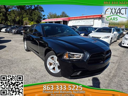 Used 2012 Dodge Charger SE image 1