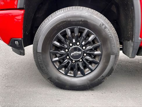 Used 2024 Chevrolet Silverado 2500 LTZ w/ LTZ Plus Package image 11