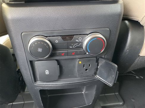 Used 2021 Ford Explorer Limited w/ Equipment Group 301A image 21