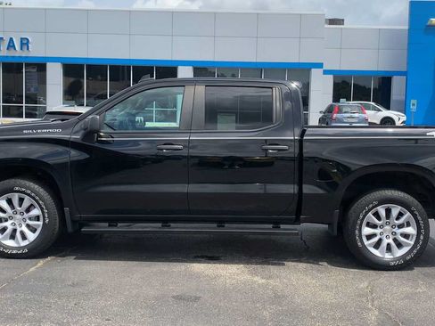 Certified 2021 Chevrolet Silverado 1500 Custom AWD/4WD image 5