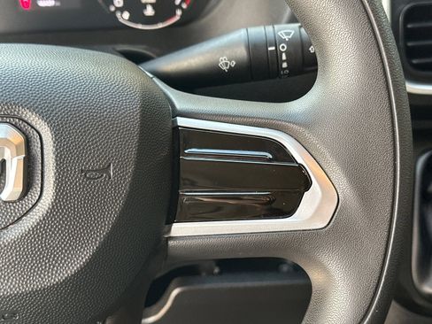 Used 2024 RAM ProMaster 2500 image 25