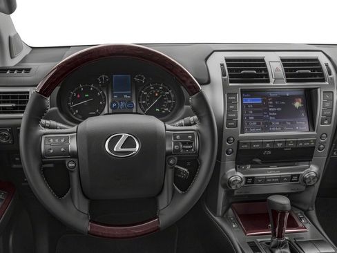 Used 2017 Lexus GX 460 Luxury AWD/4WD image 7