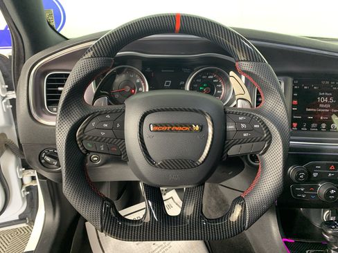 Used 2016 Dodge Charger R/T Scat Pack w/ Beats Audio Group RWD image 21
