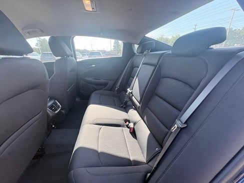 Used 2022 Chevrolet Malibu LT FWD image 7