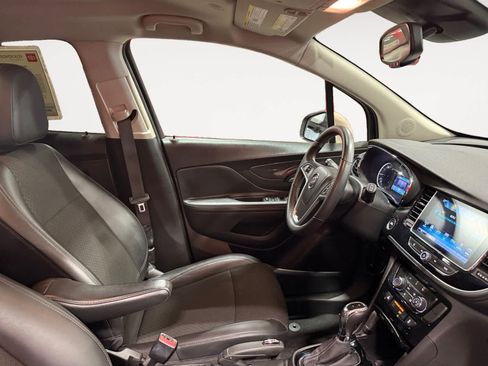 Used 2019 Buick Encore Preferred image 16