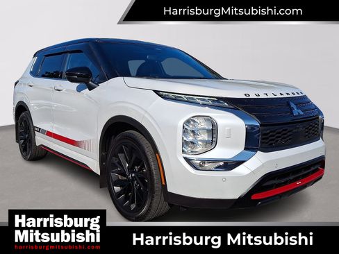Used 2023 Mitsubishi Outlander SE AWD/4WD image 1