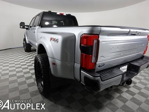 Used 2024 Ford F450 Platinum w/ FX4 Off-Road Package image 8