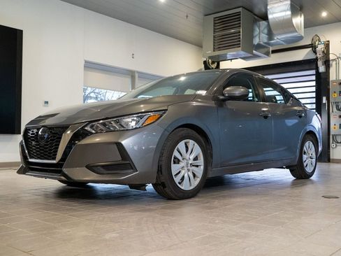 Used 2023 Nissan Sentra S image 4