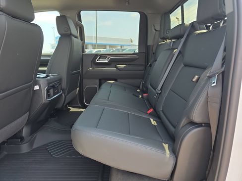 New 2026 Chevrolet Silverado 2500 LTZ w/ LTZ Convenience Package AWD/4WD image 11